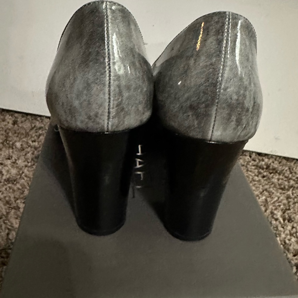 Michael “Pelton” Grey Pumps - Picture 4 of 6